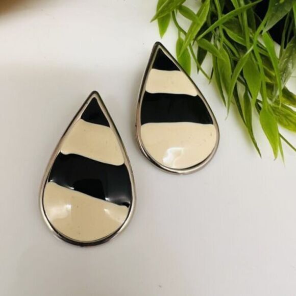 Vintage Large Black Off White Silver Tone Enamel Stud Earrings 80s 90s Y2K 1118 - Picture 2 of 5